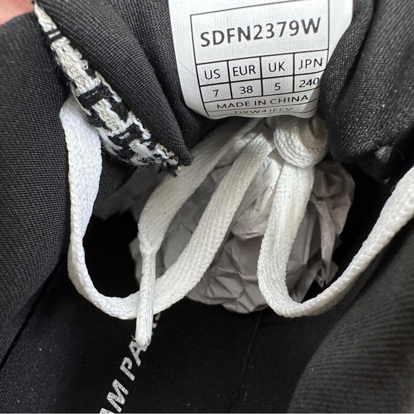 Dream Pairs Black & White Tweed Platform Sneakers – Chunky Sole Lace-Up – Women’ - Picture 5 of 5